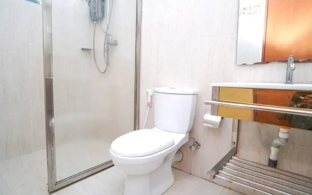 OYO 566 U K G Residencies