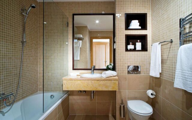 The Residences at Victoria	