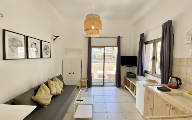 Geula Beach Boutique Apartments