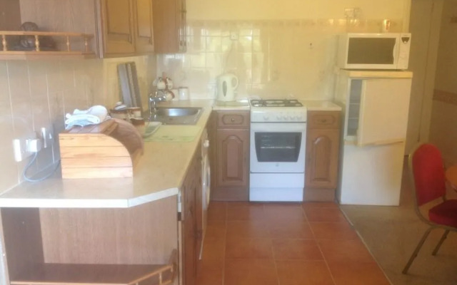 Royal Court and Garden Apartments