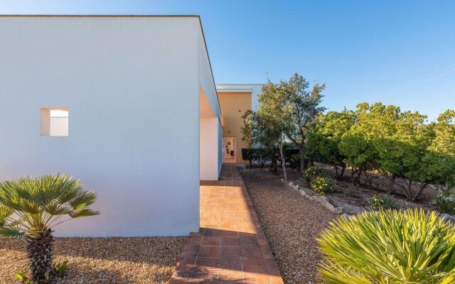 2 Bedroom Luxury Home With Pool in Patroves