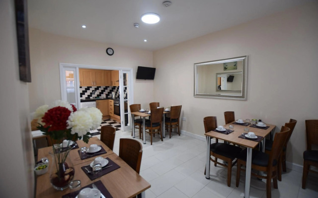 Woodlands Lodge Ilford