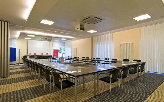 Garner Hotel Oberhausen by IHG