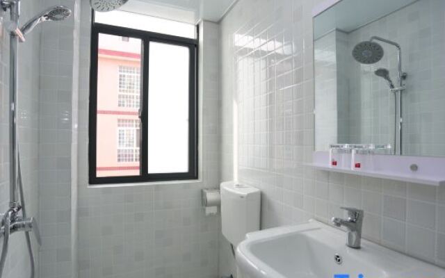 Zhangjiajie Yiluyouni Hostel