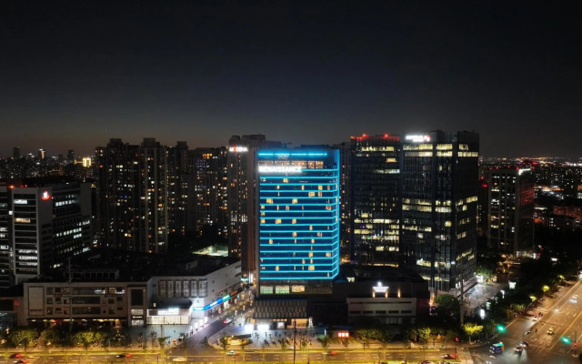 Renaissance Shanghai Putuo Hotel