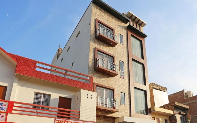 Shravya Residency