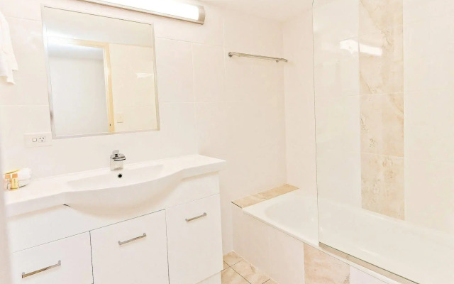 White Crest Apartments