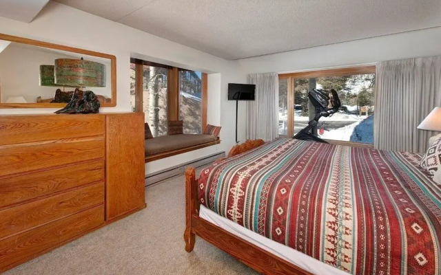 1776 Decatur 4 Bedroom Condo