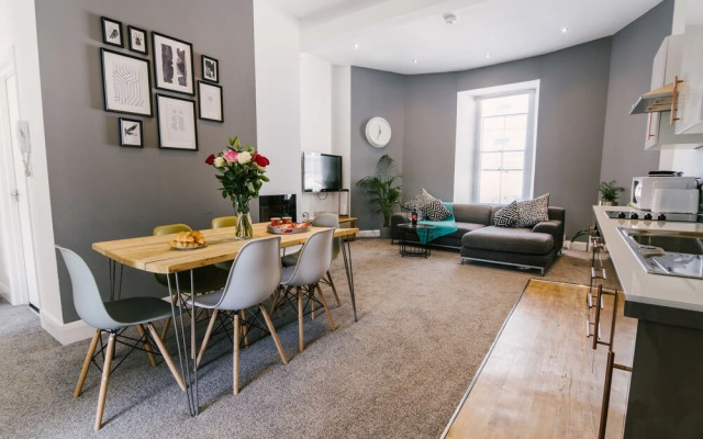 Plymouth Hoe Central Apartment