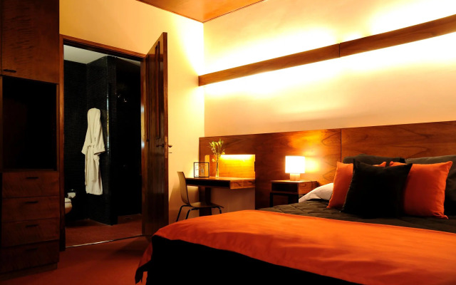 Hotel Babel