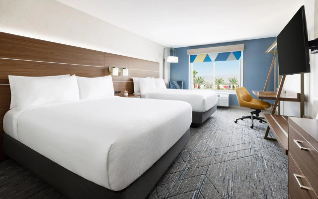 Comfort Suites Near Six Flags Magic Mountain
