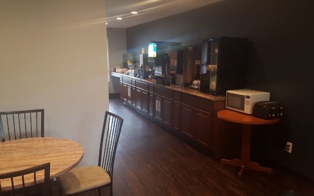 Cedarwood Inn of Ashland