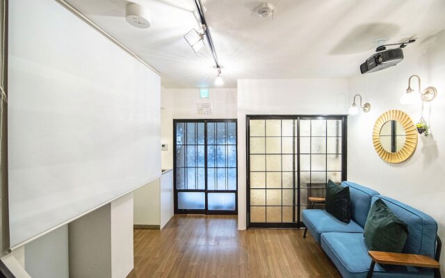 Zebrahouse Abeno