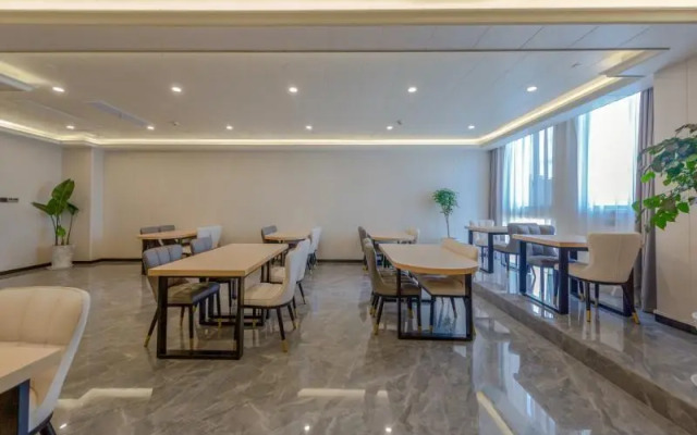 GreenTree Inn Zhejiang Jiaxing Honghe Town Business Hotel