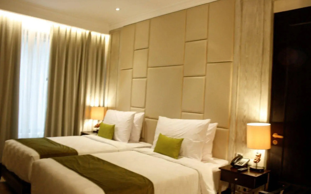 Jambuluwuk Oceano Seminyak Hotel