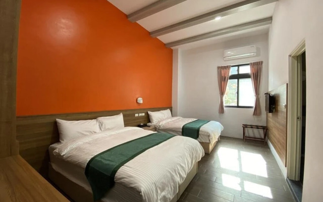 Rona Resort
