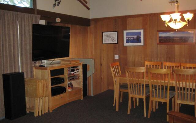 Chateau Sans Nom by Mammoth Reservation Bureau