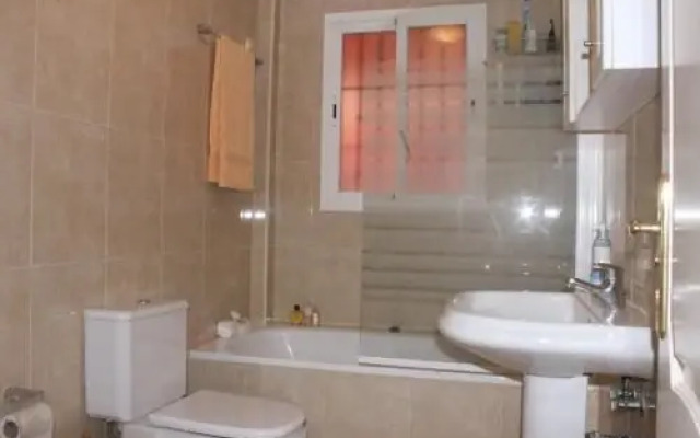 2250-Beautiful Groundfloor with Garden And Pool