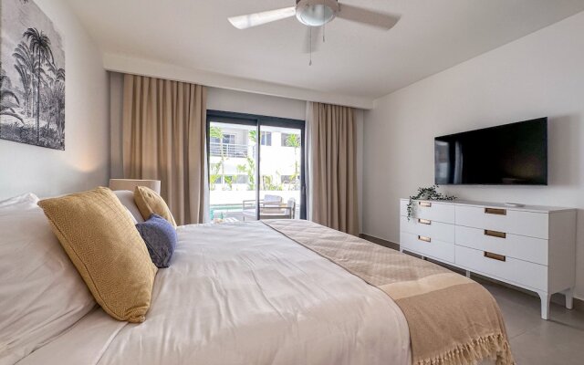 Luxury 3 bedroom apartment at the beach