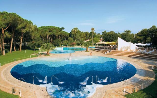 Baia Domizia Camping Village