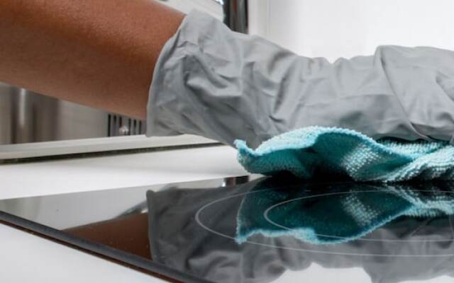 Tudors eSuites Balcony Apartment