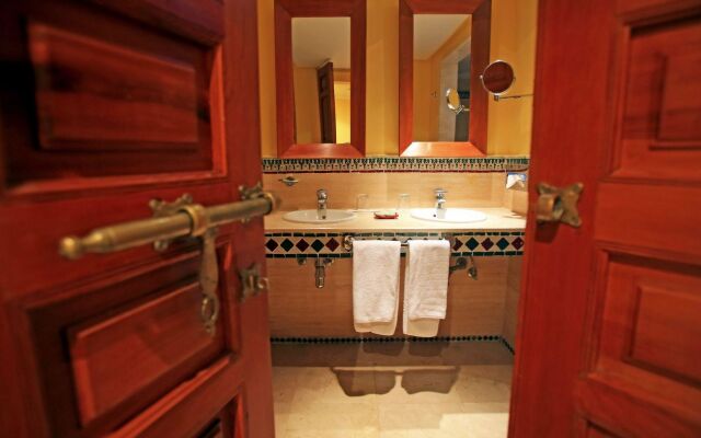 Rose Aqua Park Hotel