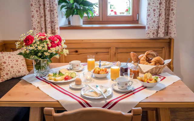 Beim Paulfischer - Eckbankerl