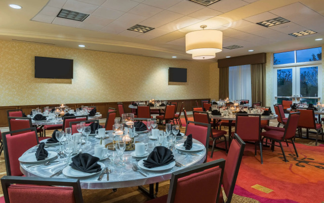 Hilton Garden Inn Wayne