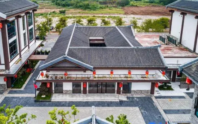 Jingzhou Ancient City Chuyun Manxin Mansion