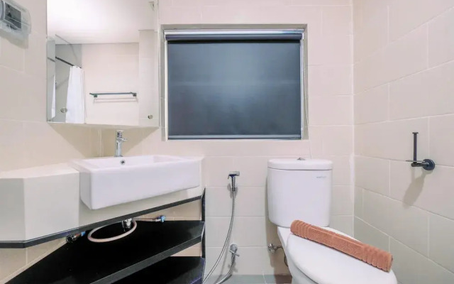 Luxury 2BR Apartment at Pejaten Park Residence with Bathtub