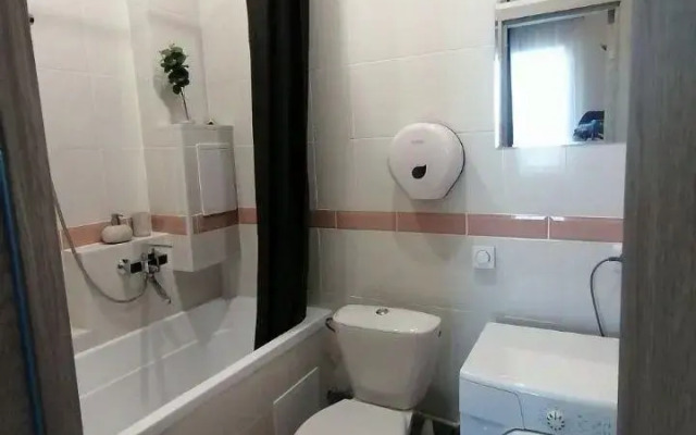 Апартаменты на улице 64-й Армии 135А