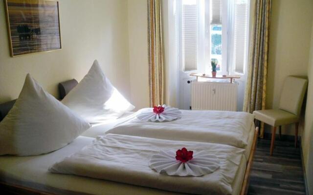 Ferienwohnung-51-mit-Teil-Meerblick-Residenz-Meeresbrandung-Duhnen