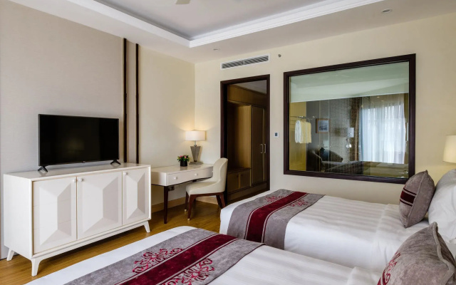 Renaissance Danang Hoi An Resort & Spa