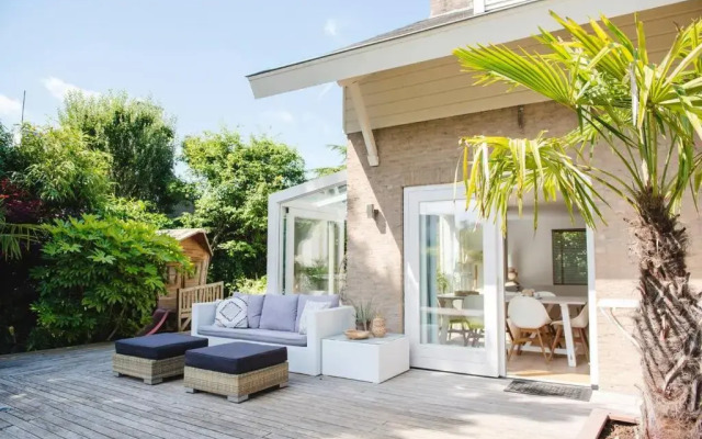 Luxury villa on peaceful location. Boat optional