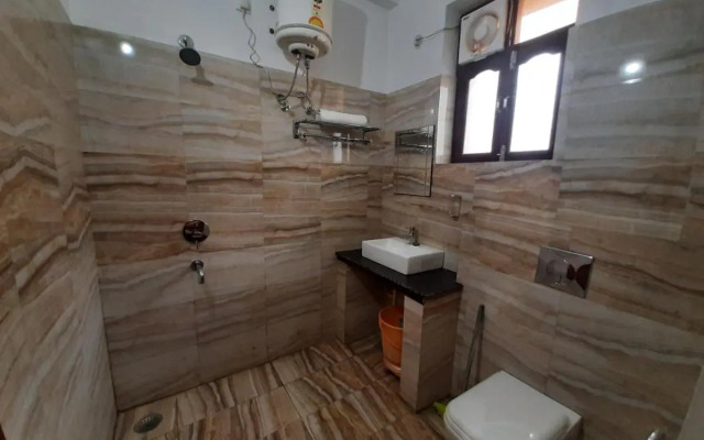 Hotel Devaaya Palace