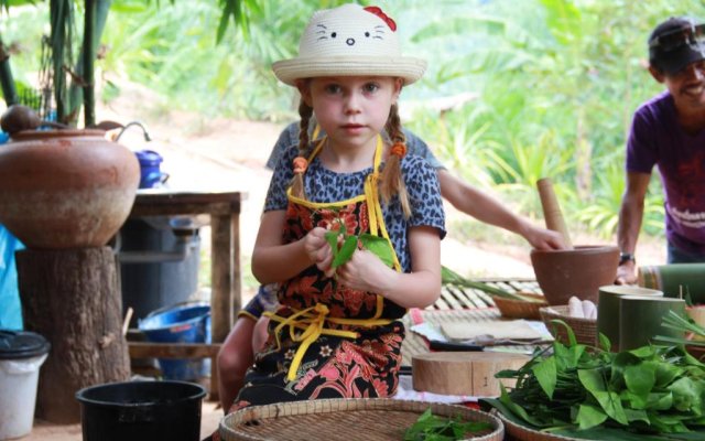 Khao Sok Riverside Cottage