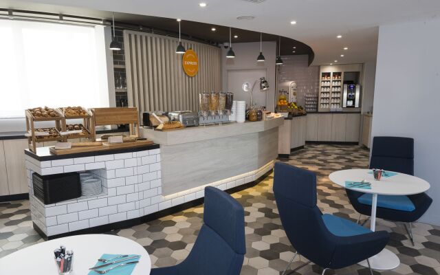 Holiday Inn Express Paris - Velizy by IHG