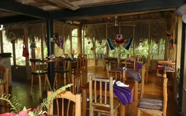 Hotel Kangaroo y Restaurante