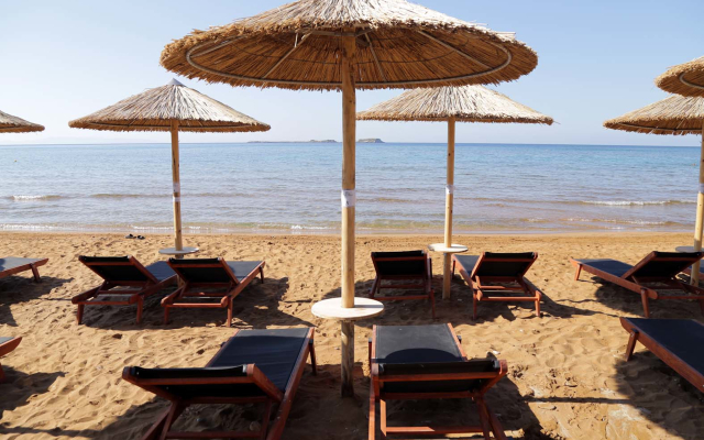 Costa Rossa -Adults Only