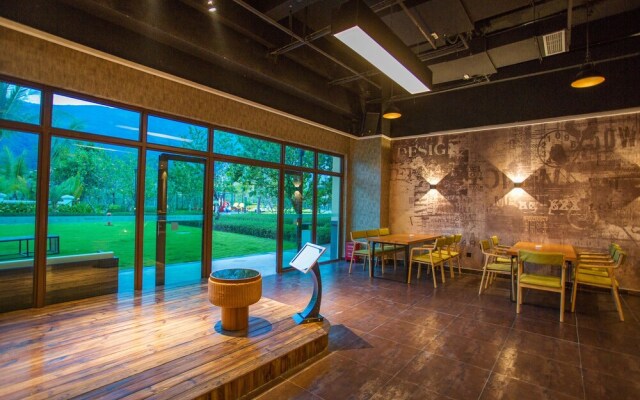 Xishuangbanna Yajule City Golf Hotel
