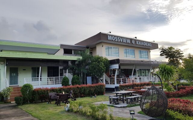 Mossview Resort