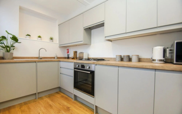 Buckingham Patio Apartment Central by Brighton Holiday Lets