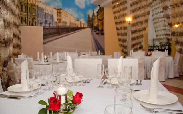Rossiya Hotel