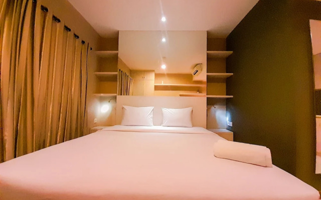 Modern And Cozy Studio At Student Park Apartment