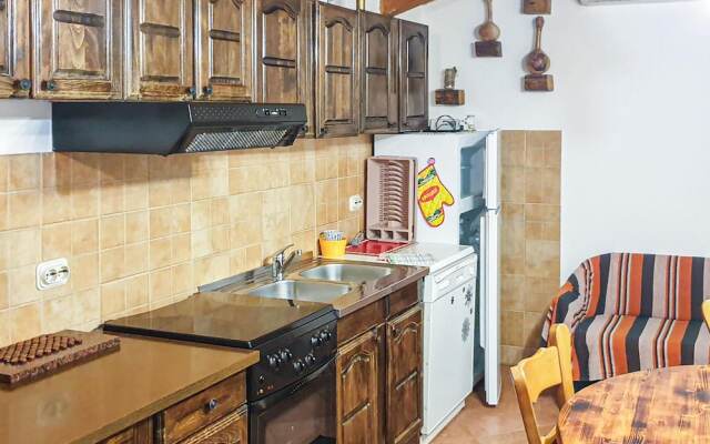 Amazing Home in Kukci With Wifi and 2 Bedrooms