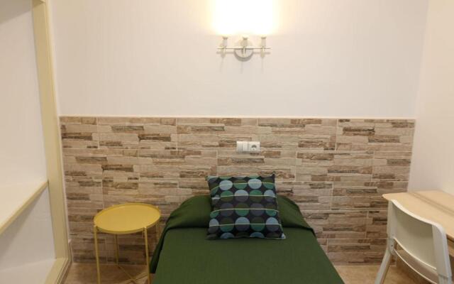 Hostal Residencia Cardona