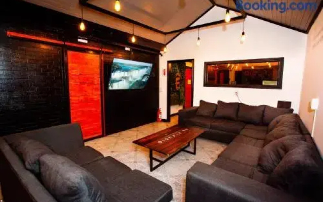 El Refugio Lodge Hostel