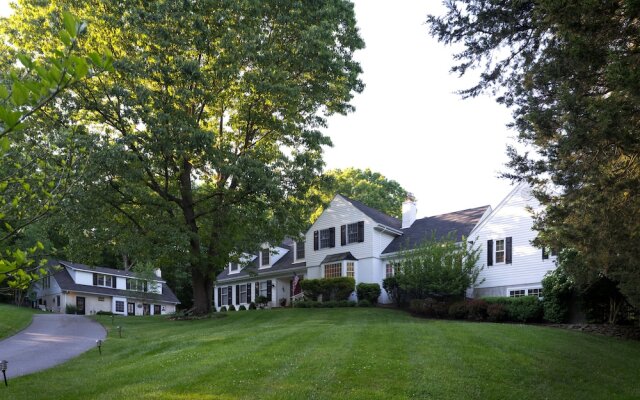 The Wooden Duck Bed and Breakfast