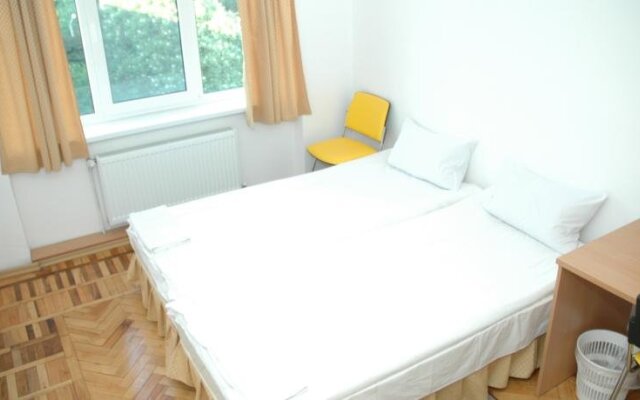 Yellow House Hostel