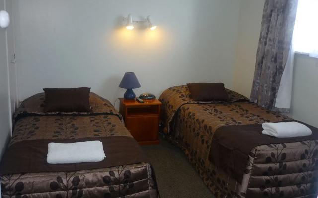 Spanish Lady Motel